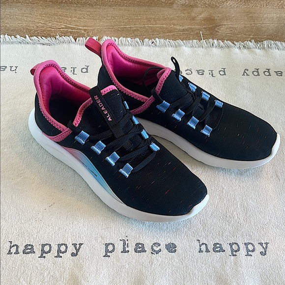 Aleader Shoes - ALEADER Black and Pink Athletic Sneakers